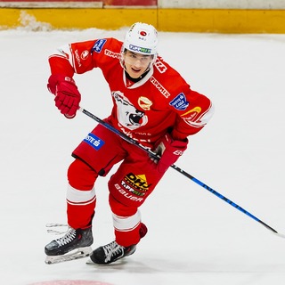 Brutális sérülést okozott ellenfelének a Budapest Jégkorong Akadémia játékosa