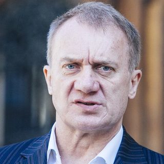 Testi sértés bűntettében is bűnösnek találták Varju Lászlót