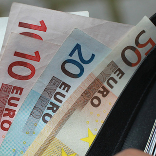 Az EU elfogadta az azonnali fizetésről szóló rendeletet