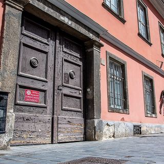 Nincs használatba vételi engedélye az Orbán titkos találkozójának helyt adót ingatlannak