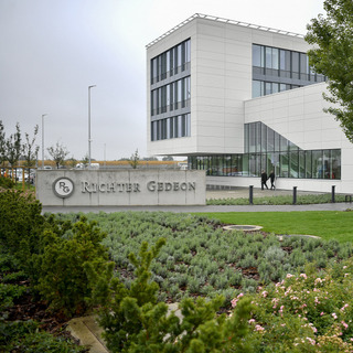 Csökkent a Richter árbevétele tavaly az utolsó negyedévben