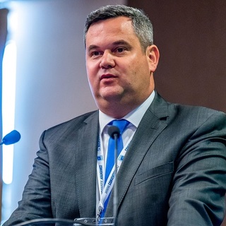 Takács Péter: átlagosan 20 százalékkal emelkedik az egészségügyi szakdolgozók alapbére