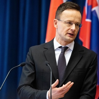 Már megint harmadik világháborúval rémisztgetett Szijjártó