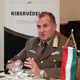 A kibertérben nincsenek országhatárok, bezárkózni itt nem lehet