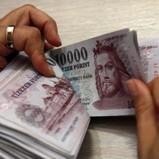 Izmosodott egy kicsit a forint reggelre