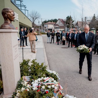 Államtitkár: az Aranycsapat minden egyes tagja a dicsőséges múltat jelzi