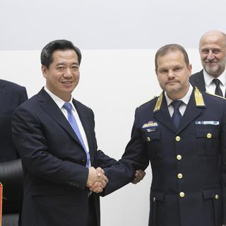 Kínai rendőrök is járőrözhetnek Magyarországon - Pintér Sándor megállapodott kínai kollégájával