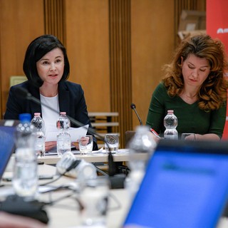 Kunhalmi Ágnes: új arcokra, bizonyított politikusokra van szükség Magyarországon