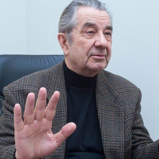 Ágh Attila: Orbán Viktornak szüksége van Trump győzelmére