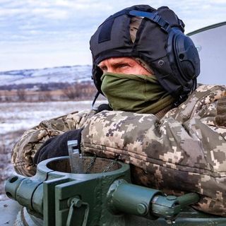 Ukrajnának fegyverekre van szüksége, nem csapatokra