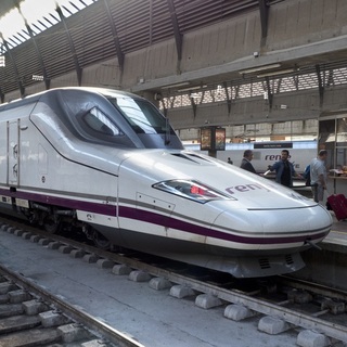 A magyar Ganz-Mavag Europe Zrt. vételi ajánlatot tett a spanyol Talgo vasútépítő vállalatra