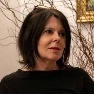 Oscar-díjat nyert Mihalek Zsuzsa, a Szegény párák díszletberendezője