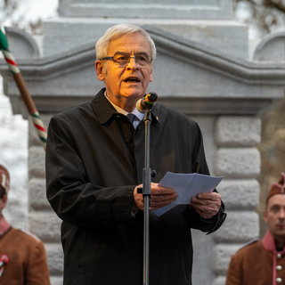 Tüntetésen követelt autonómiát Székelyföldnek Tőkés László