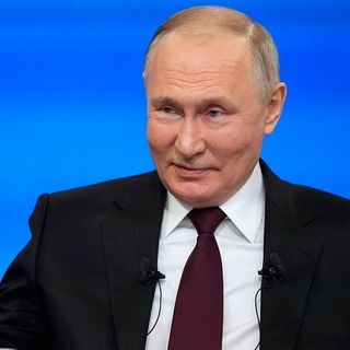 Macska-egér játék folyik Putyin kémeivel