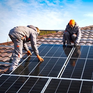 EM: két év alatt duplájára nőtt a hazai napelemes kapacitás