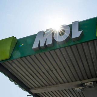 Nagy bejelentést tett a Mol, frissítette hosszú távú stratégiáját