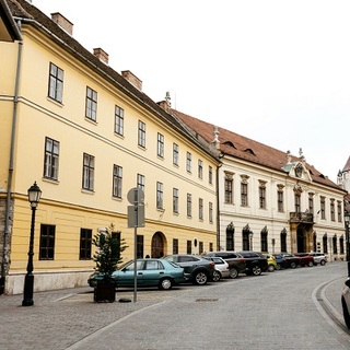 Semjén szemét szúrja Táncsics és Kossuth egykori börtöne