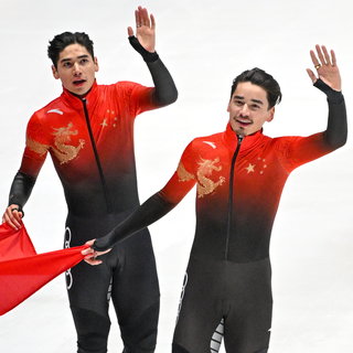 Drámai finálék a zárónapon, Liuék aranyérmesek