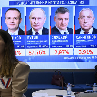 Putyin a rekordgyőzelme után beszélt a harmadik világháborúról és Navalnijról