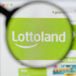 Gigabírságot kapott a magyar szerencsejátékosokat átverő máltai cég