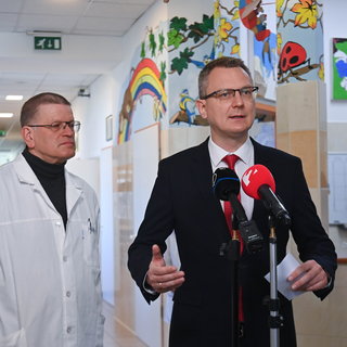 Rétvári Bence: folytatódik az újszülöttek SMA-szűrése