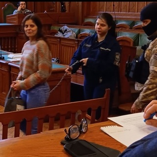 24 év börtön fenyegeti a Budapesten politikai erőszak vádjával őrizetbe vett olasz tanárnőt