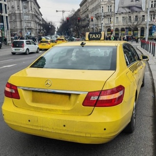 Egy éve lejárt műszakival és több tarifacsomaggal dolgozó áltaxis ellen indult eljárás