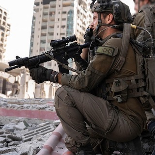 Az izraeli hadsereg több mint száznegyven palesztin fegyverest ölt meg a gázavárosi Sifa kórházban és környékén