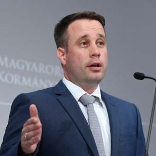 Dömötör Csaba: Brüsszel tartósan elvenné a döntések jogát jó néhány területen