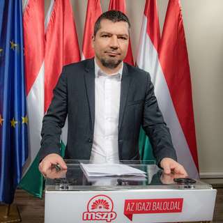 Az MSZP szerint nem a repteret kellene megvennie a kormánynak