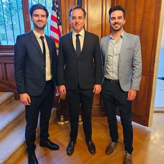 Népszerű magyar influenszerek voltak az amerikai nagykövet vendégei