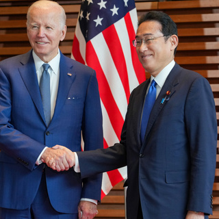 Kínától félve, szoros lesz az amerikai-japán katonai összefogás