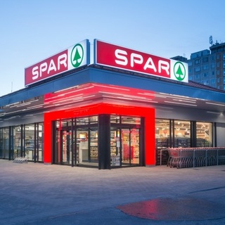 Maradna Magyarországon és elutasítja a kormány „vételi ajánlatát” a Spar