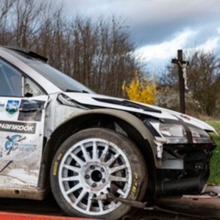 Meghalt a kislány, aki a vasárnapi raliversenyen megsérült