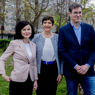 Óbaloldal, ennyit közölt a Momentum a DK-MSZP-Párbeszéd együttműködésére