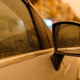 A sivatagi por miatt jobban szűri a napsütést a felhőzet