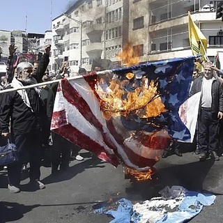 Bosszúcsapás: Irán napokon belül, drónokkal és cirkálórakétákkal támadhat Izraelre