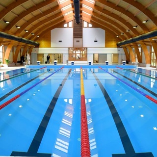 Lázár minisztériuma nem fizet, nem úszhatnak a Nógrád megyei gyerekek