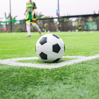 Az Andornaktálya - Gyöngyöshalász focimeccsen pályára rohant egy apuka és megütötte a fiával dulakodó játékost