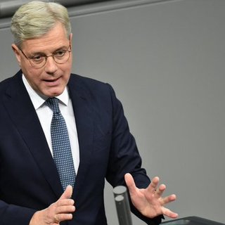 Ajtót mutatna Szlovákiának és Magyarországnak egy német parlamenti bizottság elnöke