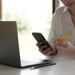 Kalóztámadásra hivatkozva több mint 4 millió forintot csaltak ki egy kazincbarcikai nőtől