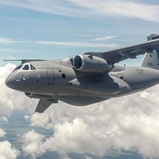 Magyarországra érkezik az első magyar KC-390 katonai szállítórepülőgép