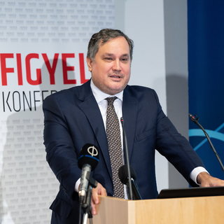 Magas üzemanyagárak: a miniszter magához rendelte az ágazat képviselőit