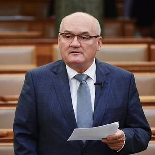 Hende Csaba szerint ő nem sértett meg senkit