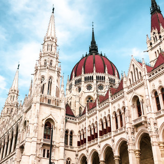 Politikai vitanap előtt célkeresztben a kormány