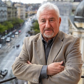 Magyar György: a magyar kormány menekül az ellenőrzések és a kötelezettségek elől