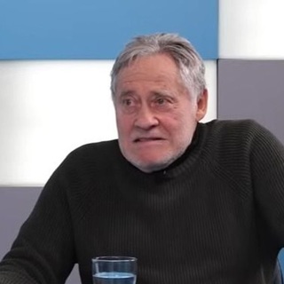 Illetékes Elvtárs nem kell az illetéktelen elvtársuraknak