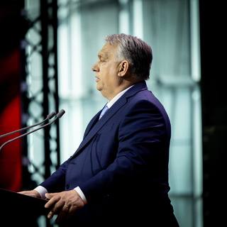 Orbán Viktor, a háborúpárti