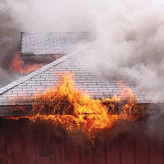 Lakástűz Csepelen, meghalt egy férfi