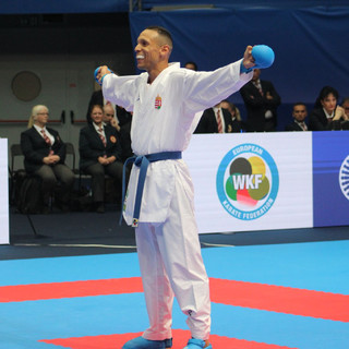 Karate Eb - Tadissi Martial aranyérmes